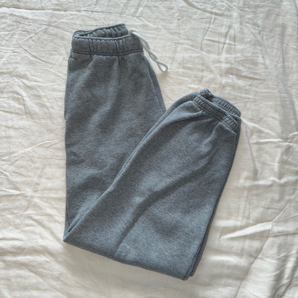 Aritzia TNA Cozy AF Fleece Mega sweatpants Heather gray
